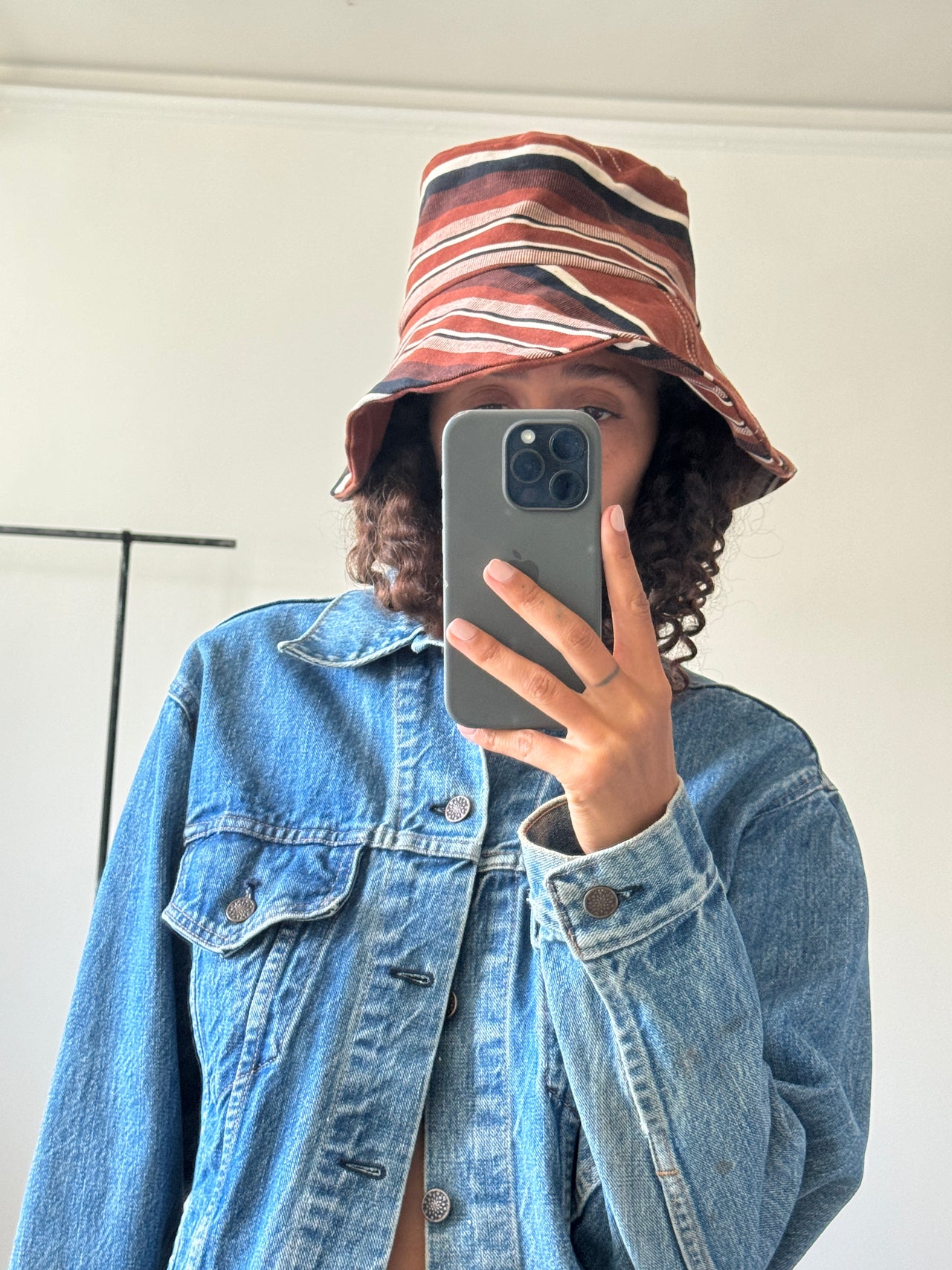 amazing striped bucket hat